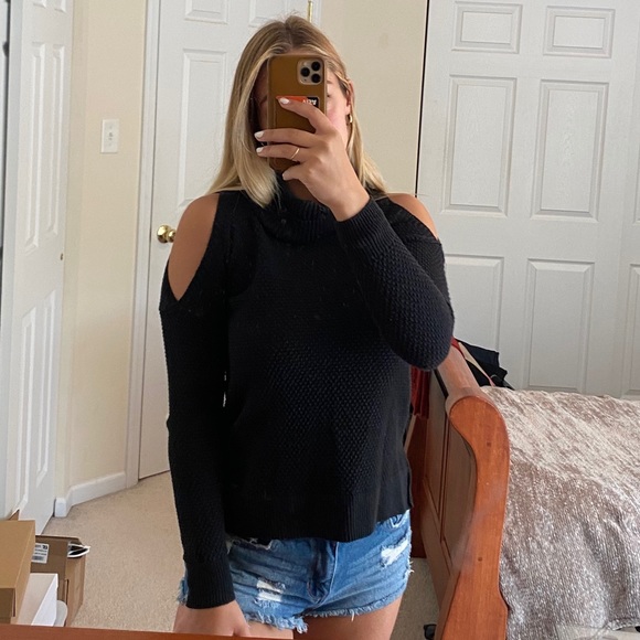 Hollister Cut-Out Shoulder Sweater - Picture 2 of 5